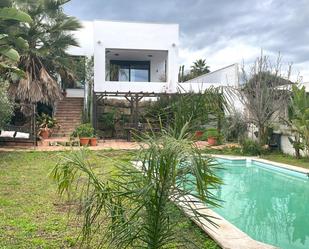 Swimming pool of House or chalet for sale in Algeciras  with Air Conditioner, Heating and Private garden