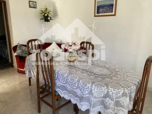 Menjador de Casa adosada en venda en Crecente amb Calefacció, Traster i Moblat