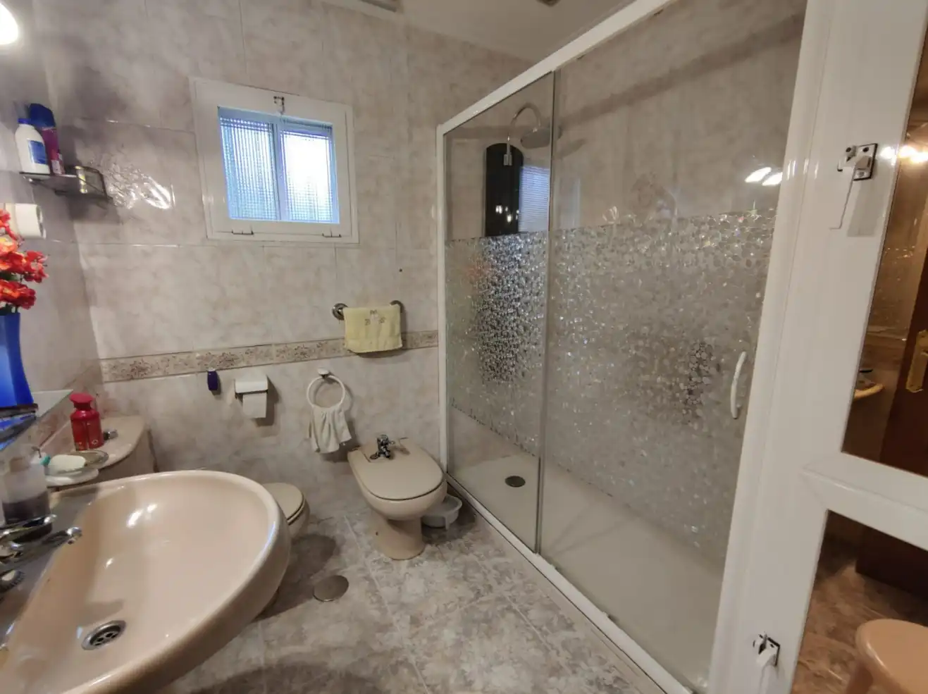 Bany de Casa o xalet en venda en El Molar (Madrid) amb Calefacció, Jardí privat i Piscina