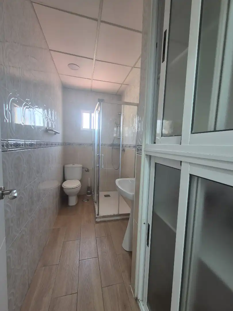 Baño de Piso de alquiler en Badajoz con Aire acondicionado, Amueblado y Horno