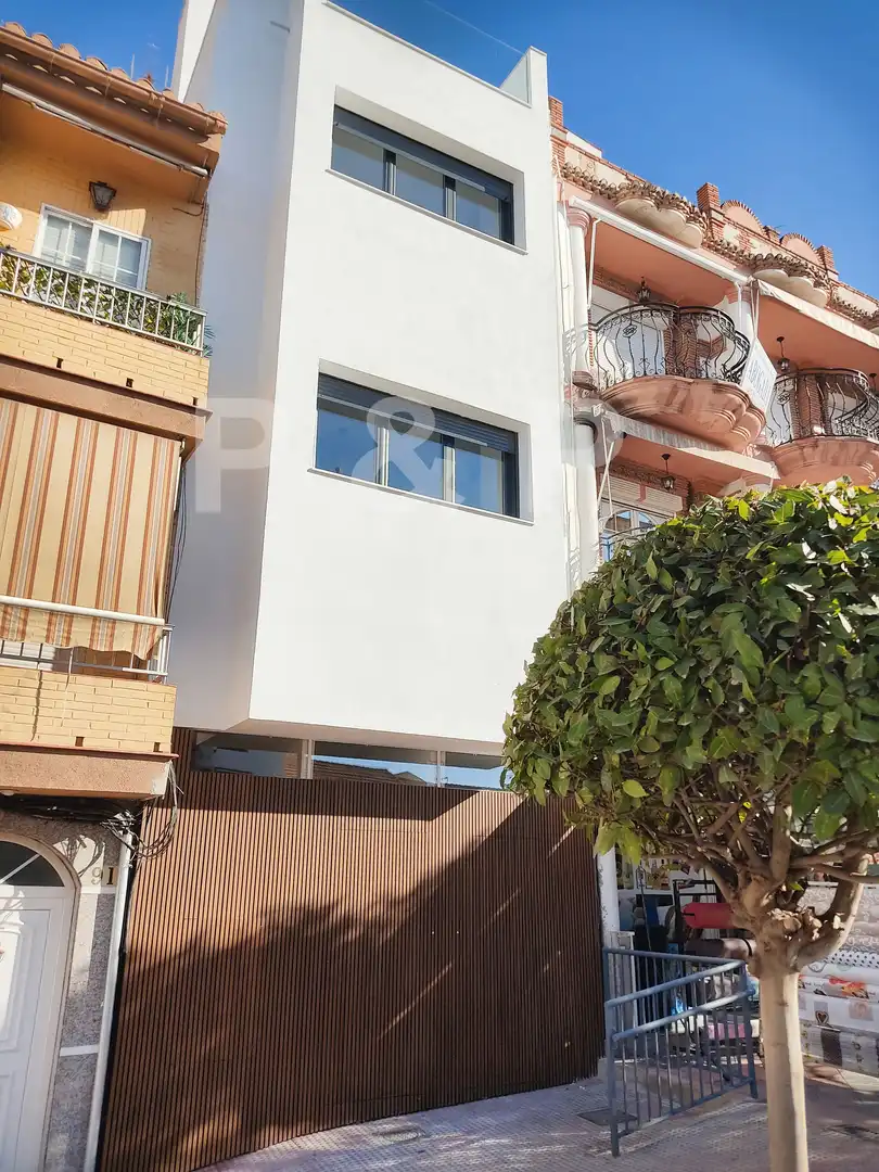 Außenansicht von Haus oder Chalet zur Miete in Armilla mit Klimaanlage, Terrasse und Möbliert