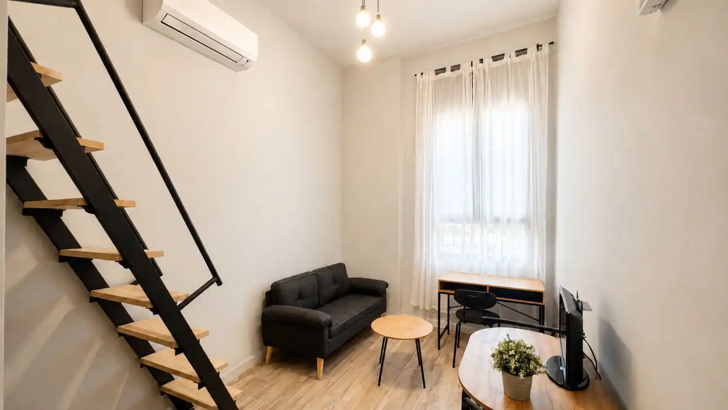 Sala d'estar de Estudi de lloguer en Villaviciosa de Odón amb Calefacció i Moblat
