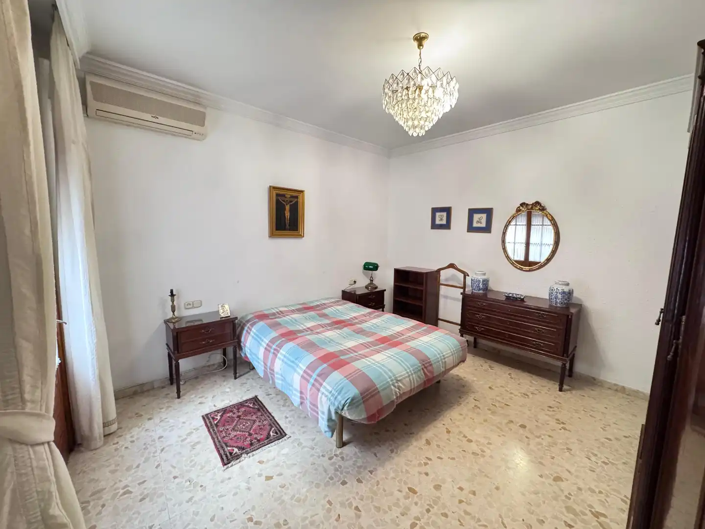 Schlafzimmer von Einfamilien-Reihenhaus zum Verkauf in Málaga mit Klimaanlage und Heizung