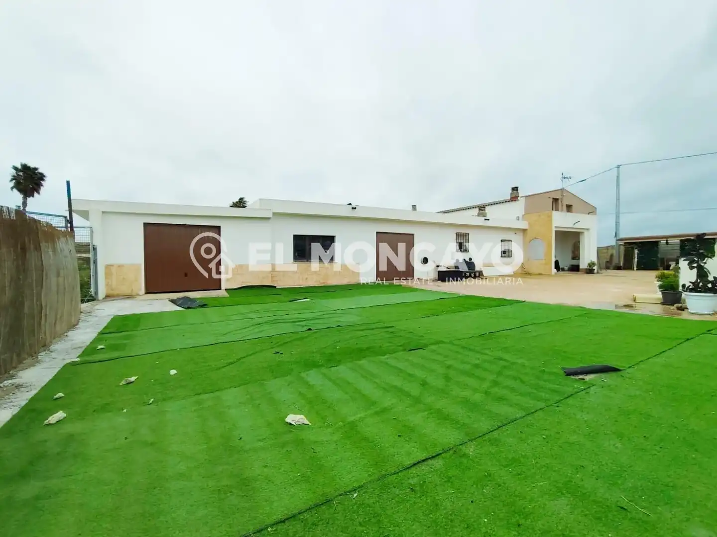 Houses for sale in Daya Nueva  with Air Conditioner, Heating and Private garden