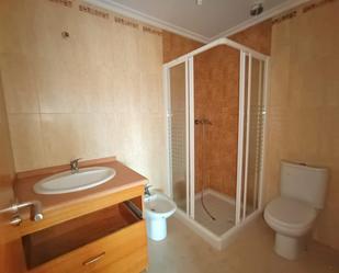 Bathroom of Flat for sale in Sanxenxo  with Heating, Private garden and Terrace