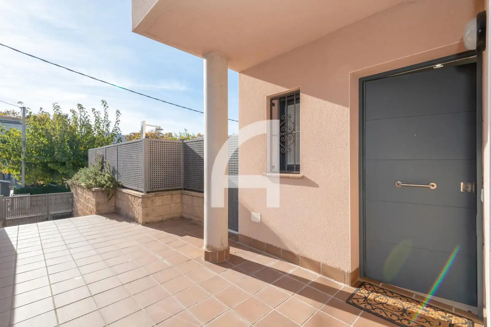 Außenansicht von Einfamilien-Reihenhaus zum Verkauf in Castell d'Aro, Platja d'Aro i s'Agaró mit Klimaanlage, Privatgarten und Terrasse