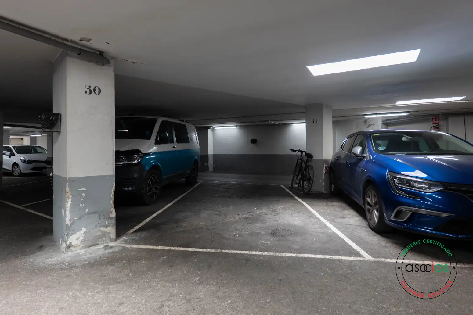 Parking de Piso en venta en Gijón  con Calefacción