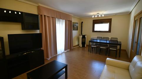 Foto 2 de Casa adosada en venta en Calle Tempranillo, Fuensaldaña, Valladolid