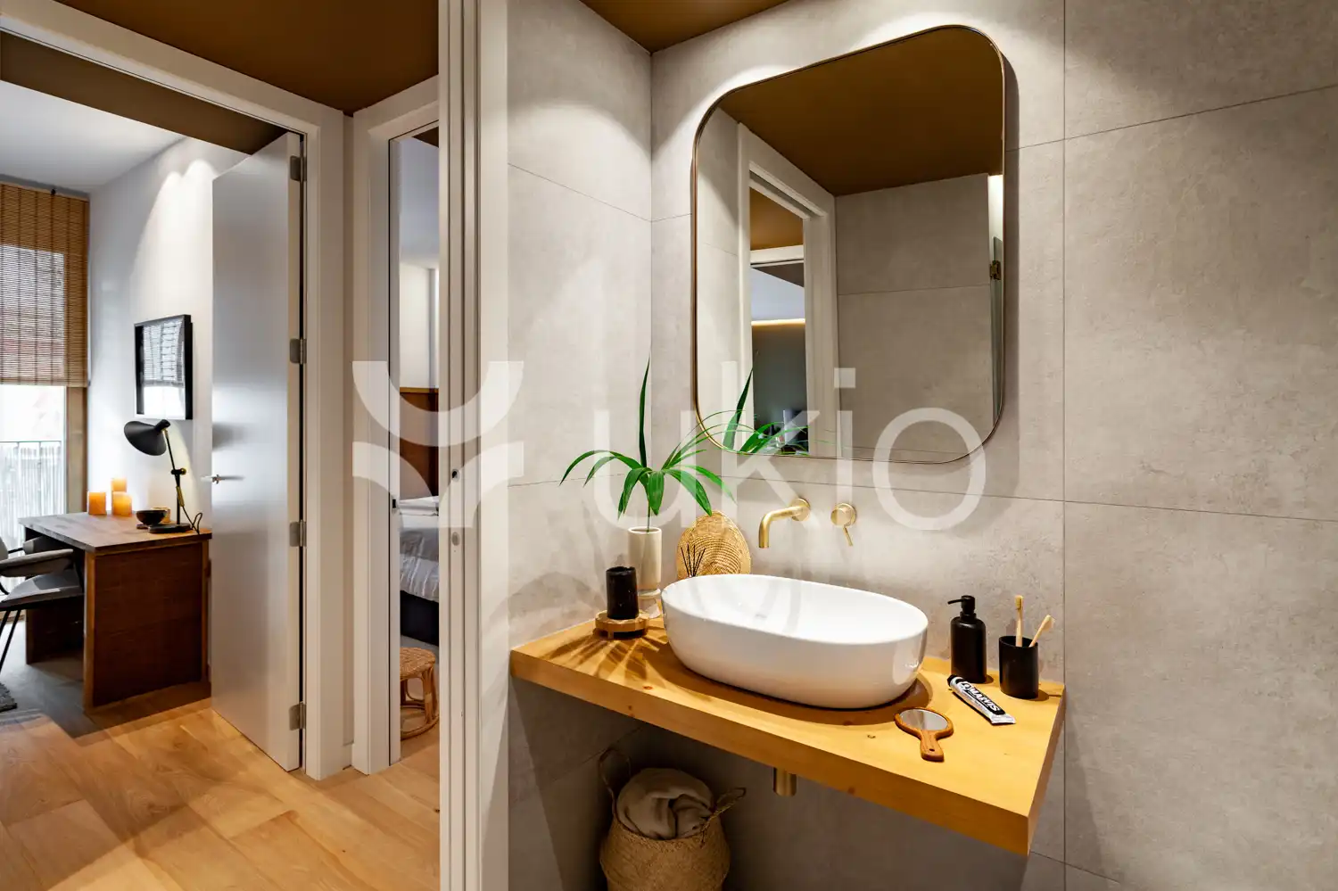 Bany de Apartament de lloguer en Barcelona amb Aire condicionat, Calefacció i Moblat