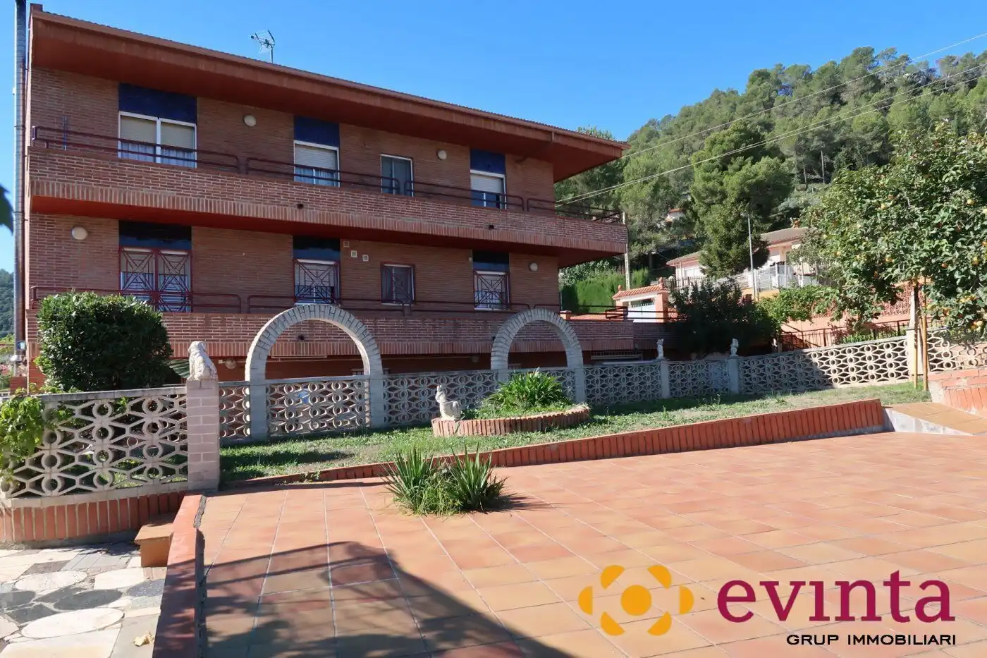 Vista exterior de Casa o chalet en venta en Vallirana con Calefacción, Jardín privado y Trastero