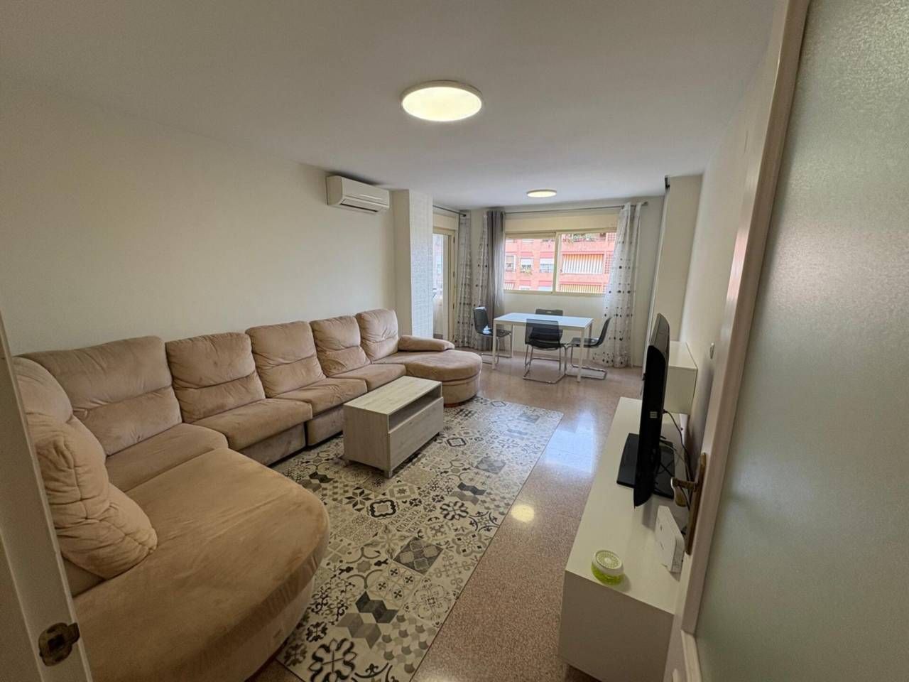 Living room of Flat for sale in Sant Joan d'Alacant  with Air Conditioner, Terrace and Storage room