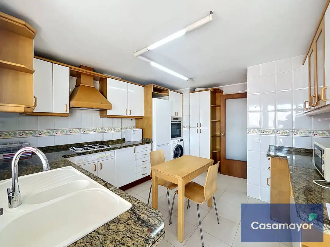 Cocina de Ático de alquiler en Alicante / Alacant con Aire acondicionado, Terraza y Balcón