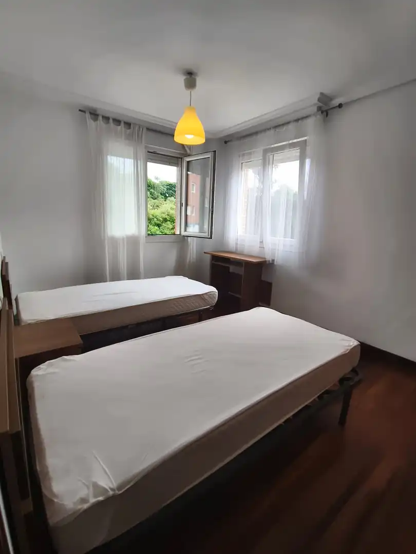 Habitación de Piso de alquiler en Entrambasaguas con Calefacción, Jardín privado y Terraza