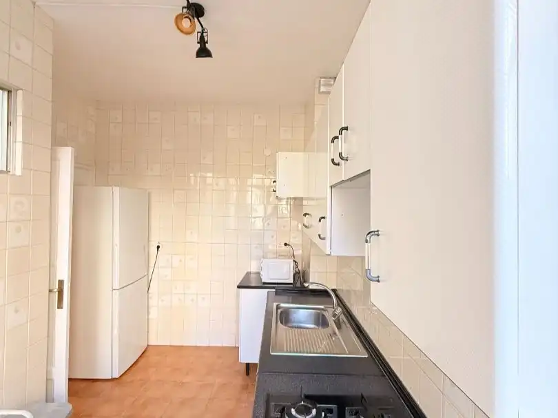 Kitchen of Flat for sale in  Madrid Capital  with Air Conditioner, Terrace and Balcony