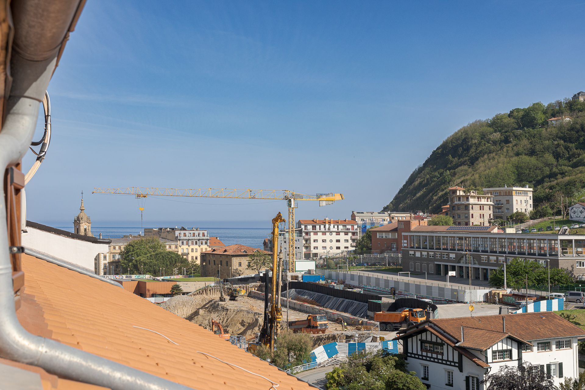 Vista exterior de Apartament en venda en Donostia - San Sebastián  amb Calefacció i Traster