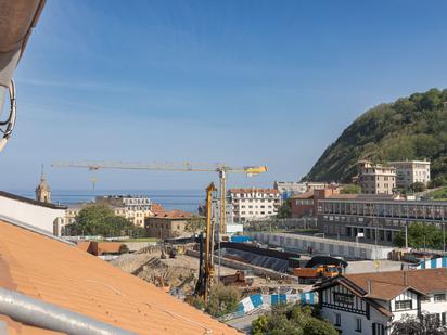 Exterior view of Apartment for sale in Donostia - San Sebastián   with Heating and Storage room