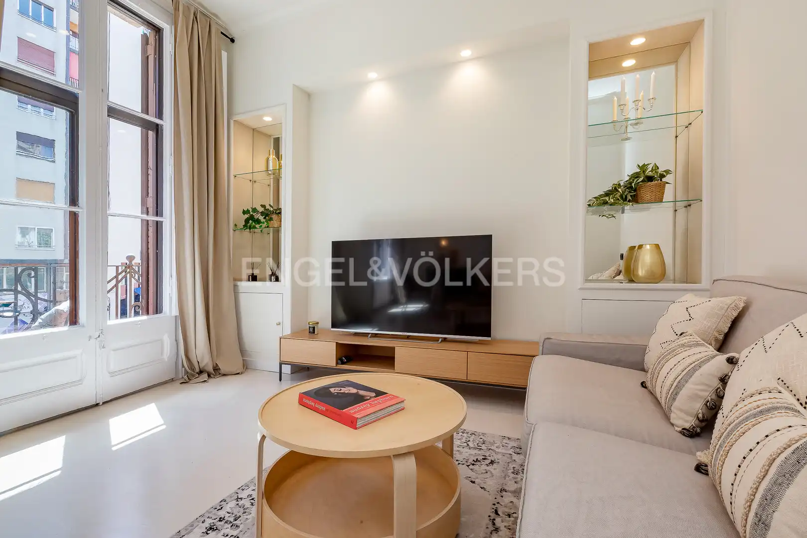Sala de estar de Piso en venta en Barcelona con Aire acondicionado, Calefacción y Balcón