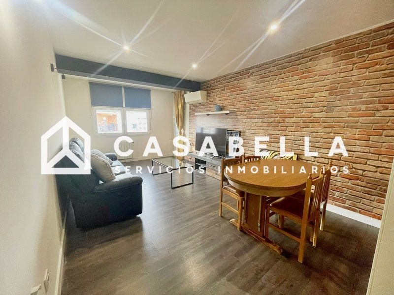 Exterior view of Flat to rent in  Valencia Capital  with Air Conditioner, Heating and Terrace