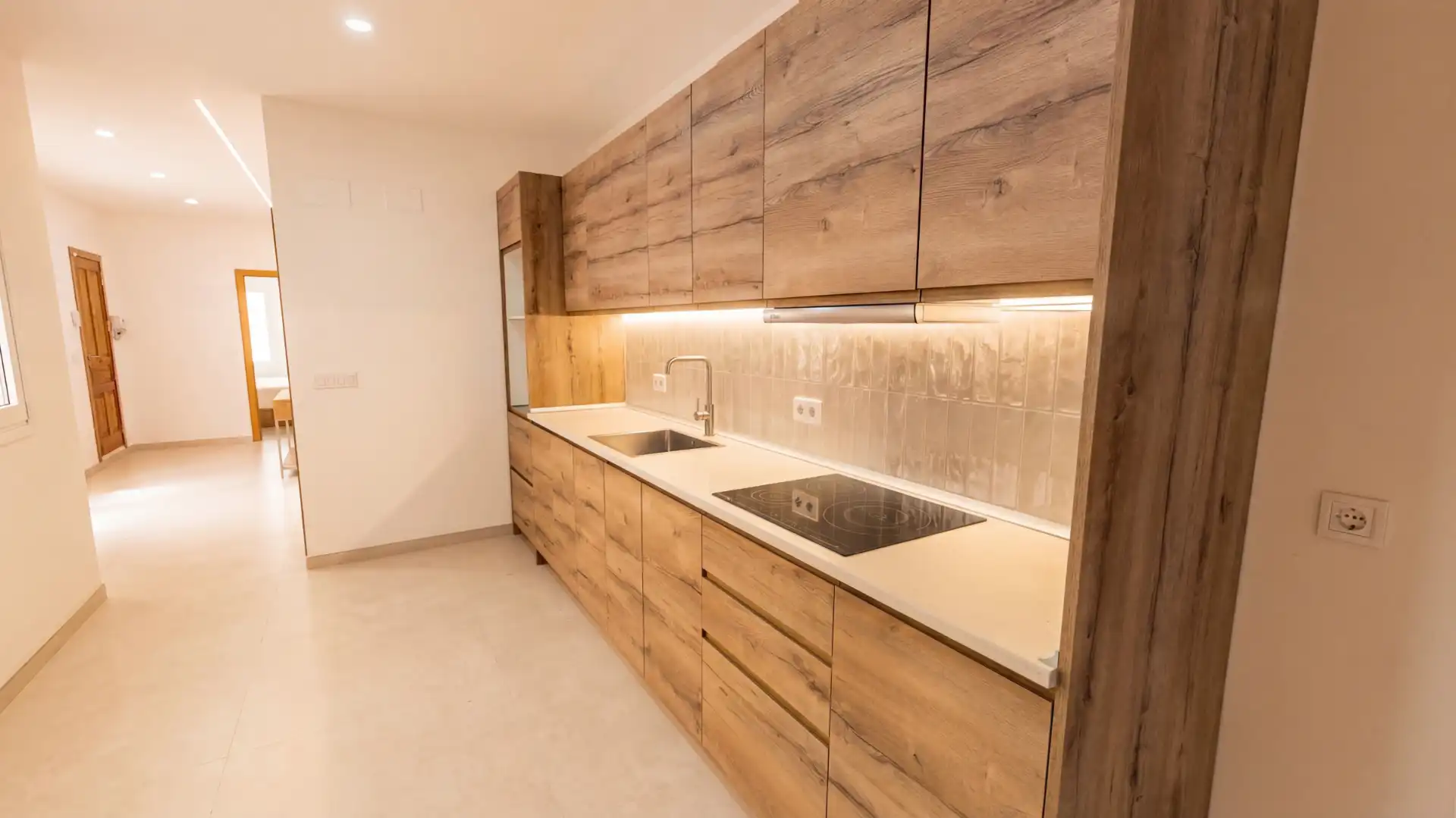 Cocina de Piso en venta en Alicante / Alacant con Jardín privado, Trastero y Amueblado