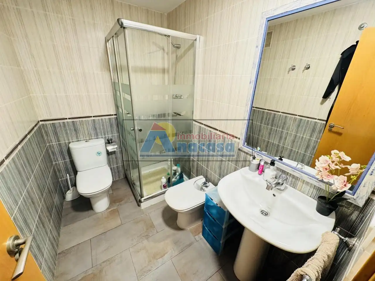 Bathroom of Flat for sale in Oliva  with Air Conditioner, Terrace and Furnished