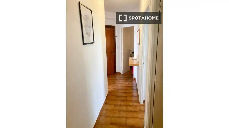 Apartament per a compartir en Sevilla amb Aire condicionat, Terrassa i Moblat