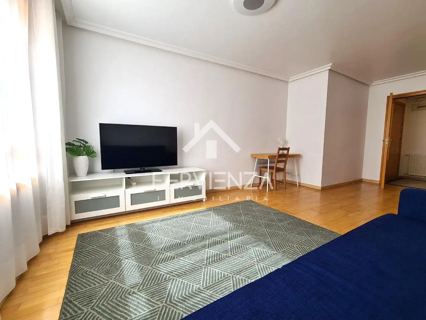 Sala d'estar de Pis en venda en Oviedo 