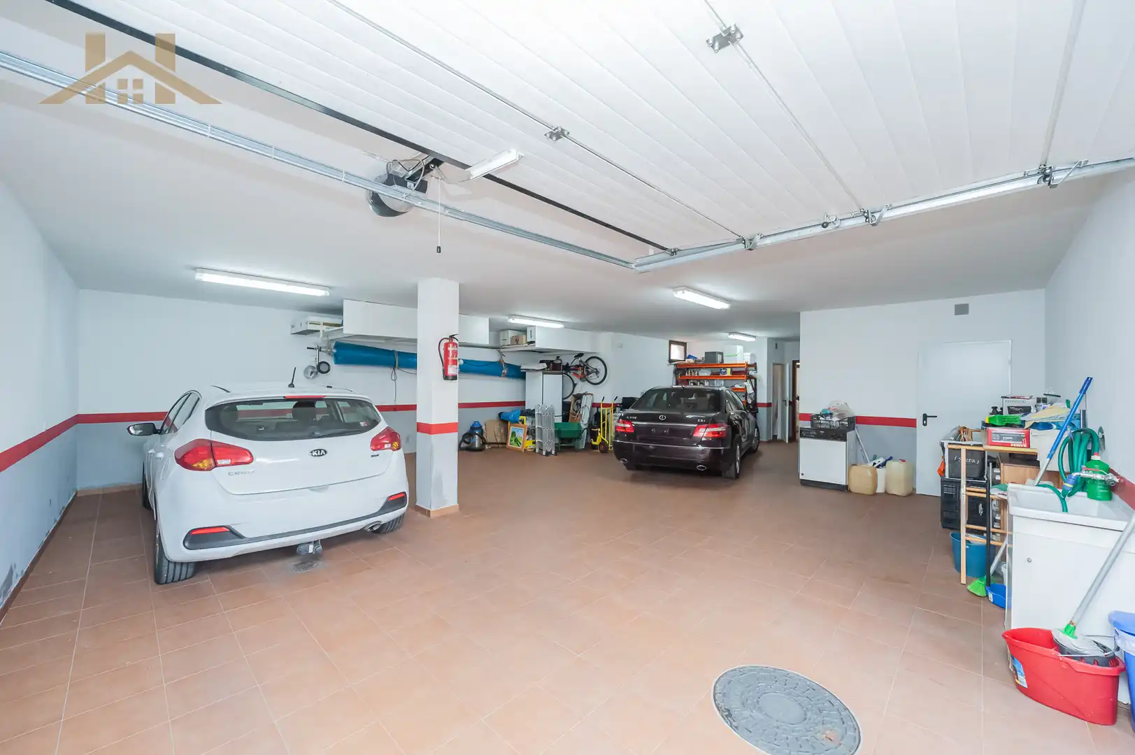 Parking of Houses for sale in La Montaña - El Cortijo