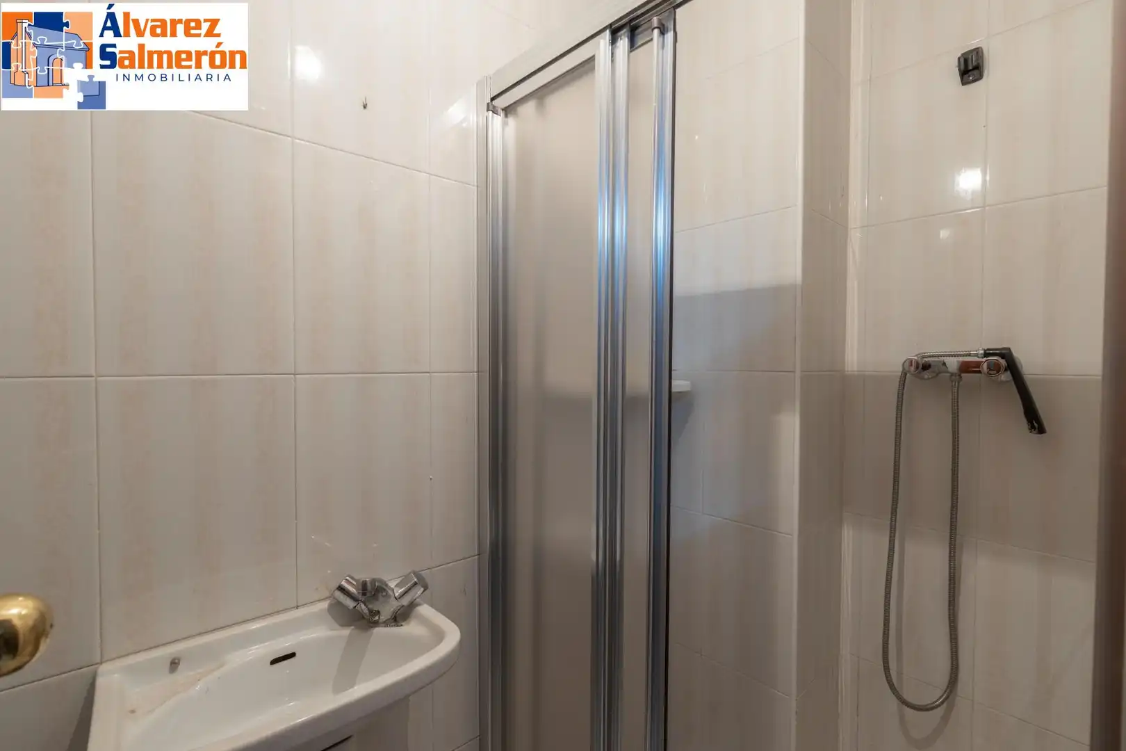 Bathroom of Detached homes for sale in Granada  with Heating, Terrace and Storage room