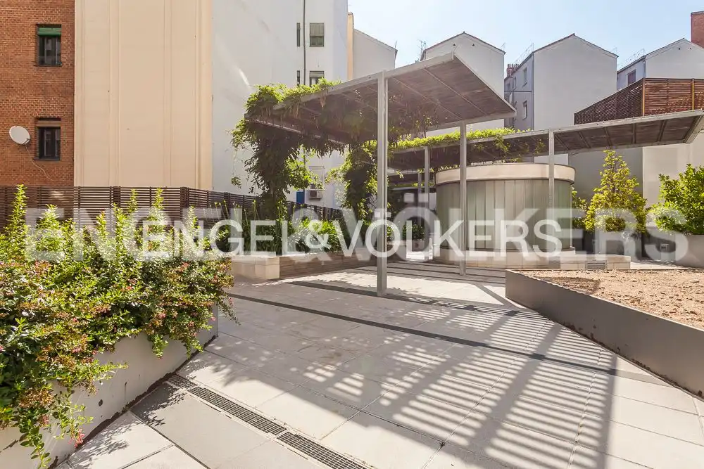 Terrace of Attic for rent in Madrid  with Air Conditioner, Heating and Furnished