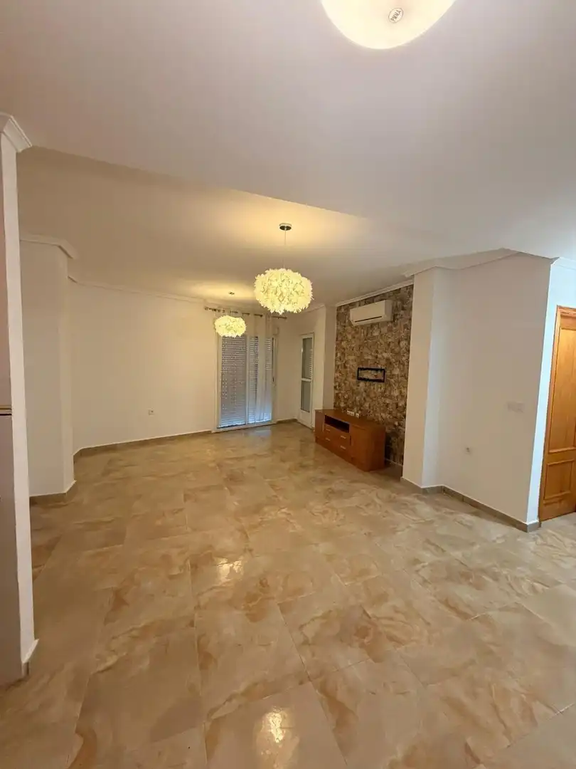 Appartement compact avec ascenseur à vendre à N/A, imagen 3