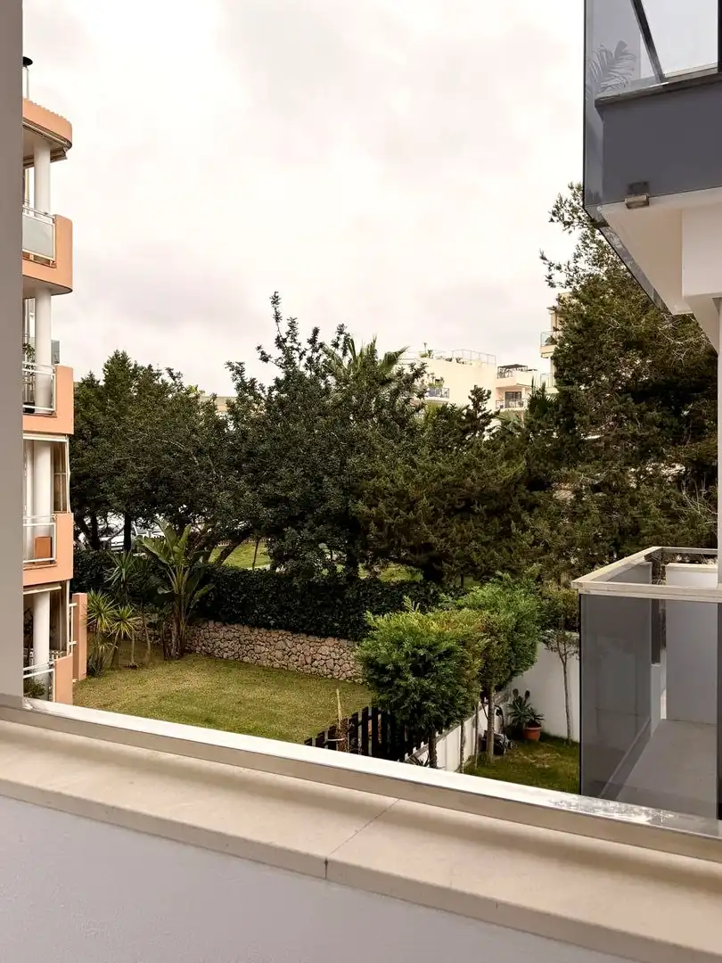 Jardí de Pis en venda en Eivissa amb Aire condicionat, Terrassa i Moblat
