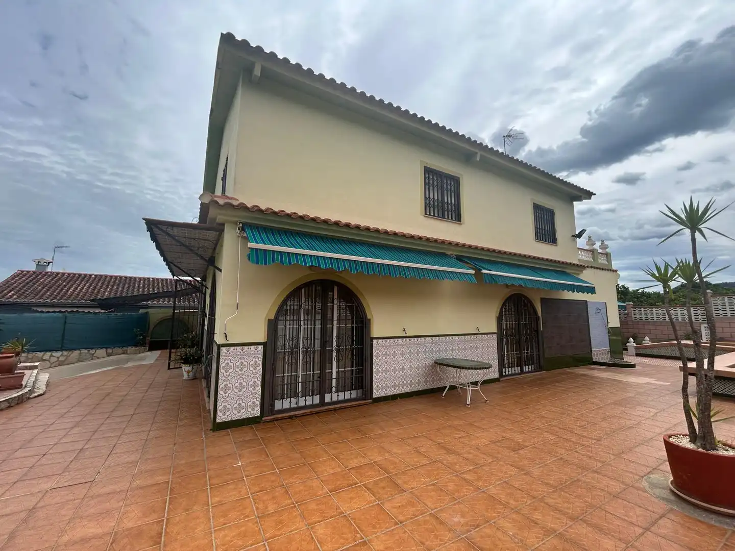 Vista exterior de Casa o chalet en venta en Corbera con Terraza, Amueblado y Horno