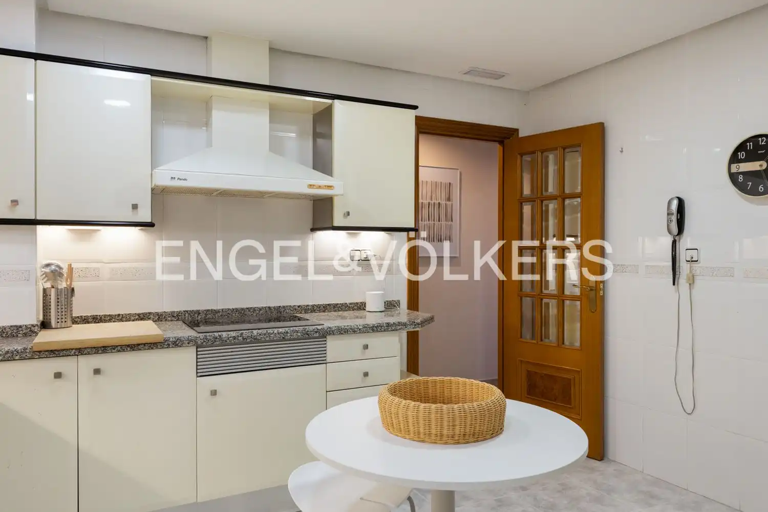 Cocina de Piso de alquiler en Valencia con Aire acondicionado, Calefacción y Amueblado