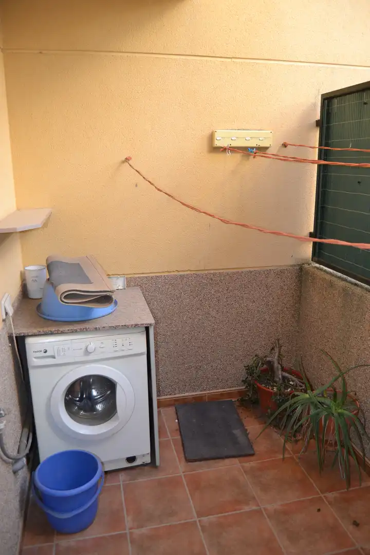 Casa adosada en venta en Malpartida de Plasencia con Calefacción, Terraza y Amueblado