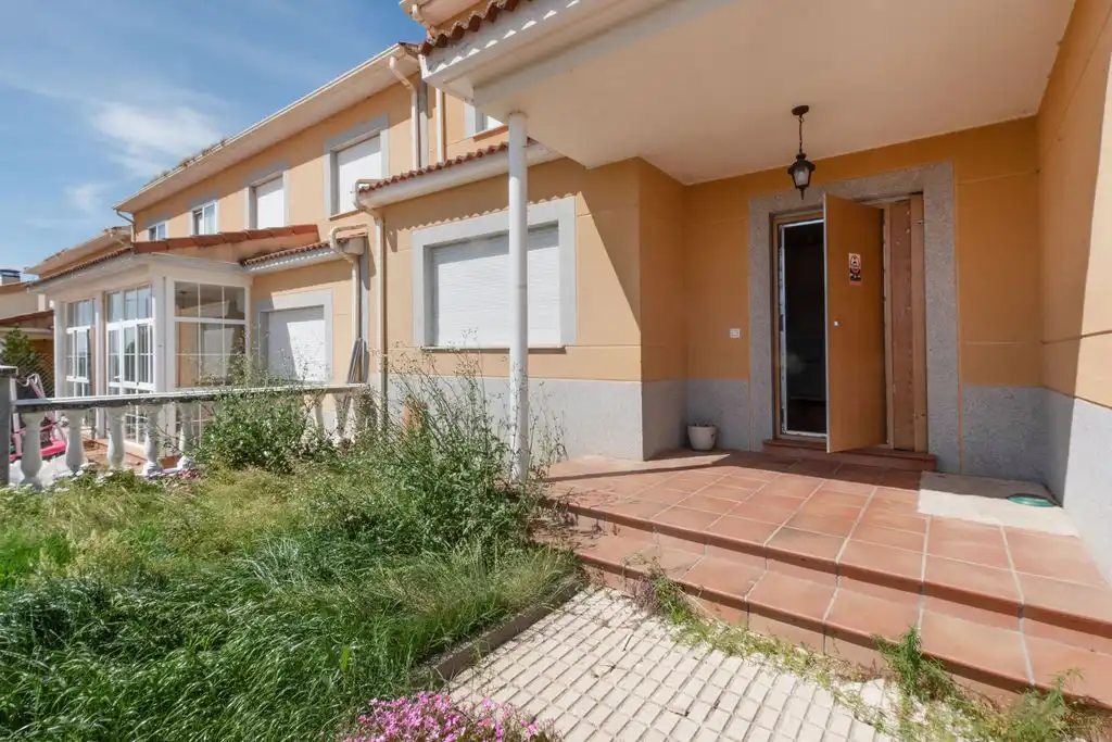 Exterior view of Detached homes for sale in Aldearrubia