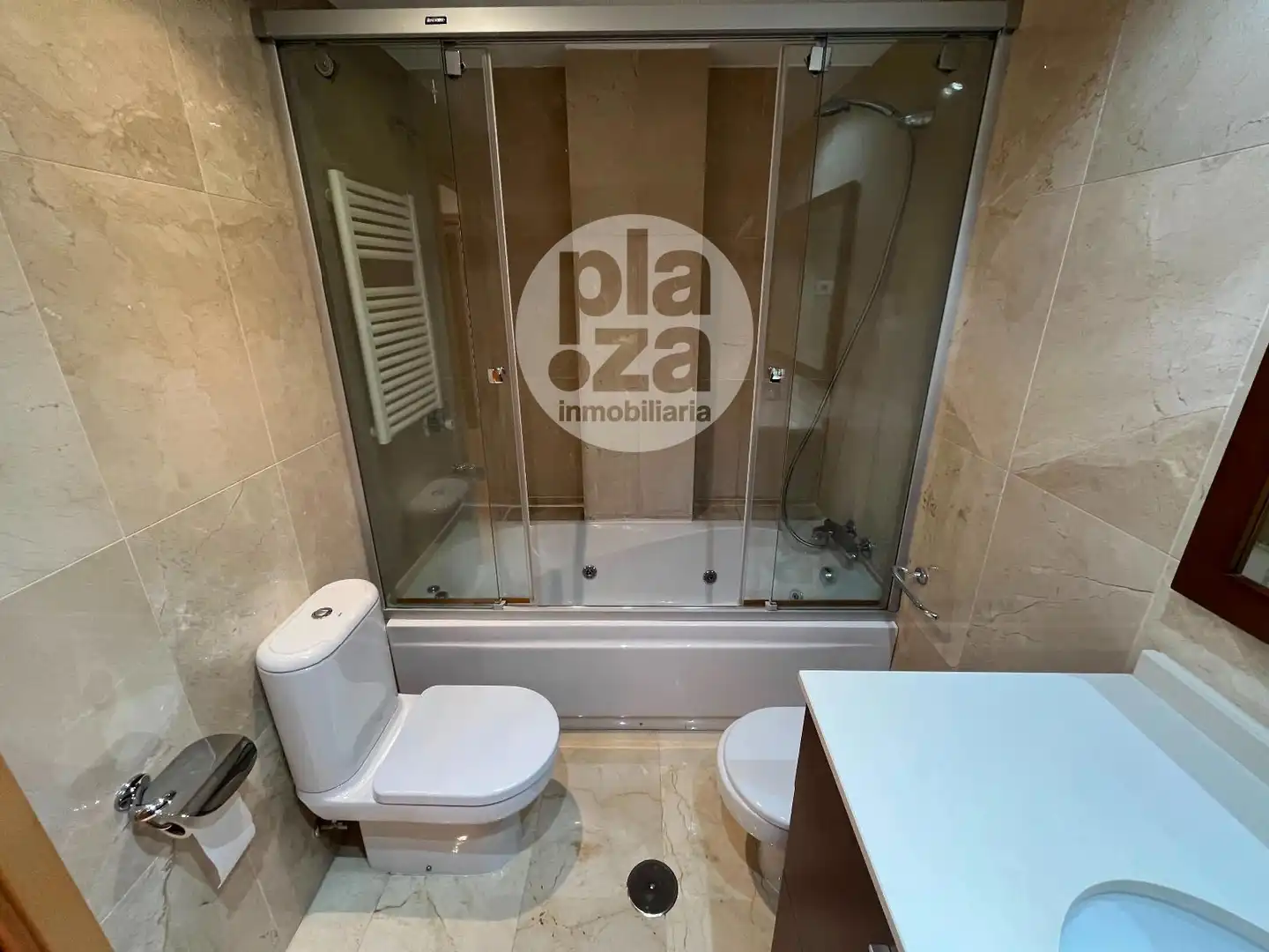Bathroom of Flat for sale in Burgos  with Heating, Storage room and Swimming Pool