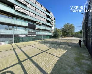 Vista exterior de Apartament en venda en Alcalá de Henares amb Aire condicionat, Calefacció i Jardí privat