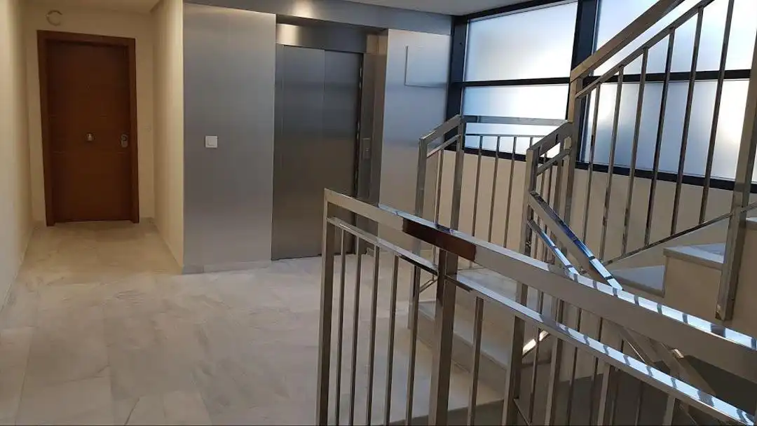 Apartamento de alquiler en Marbella con Aire acondicionado, Terraza y Trastero
