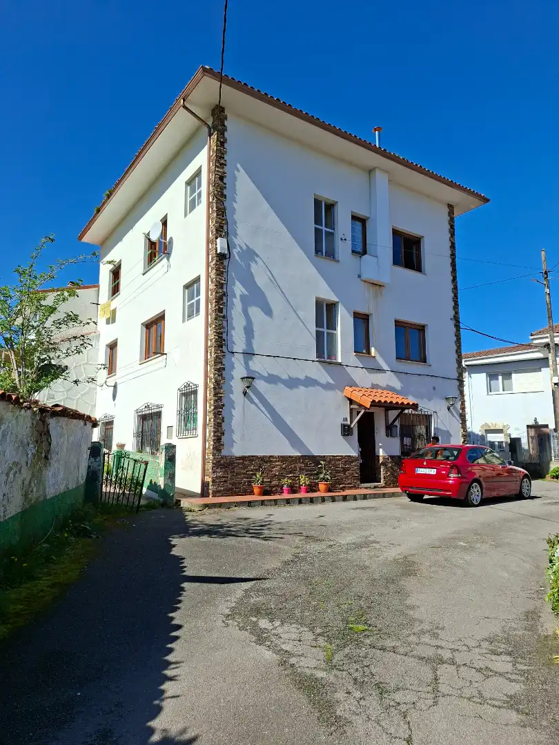 Exterior view of Flat for sale in Illas