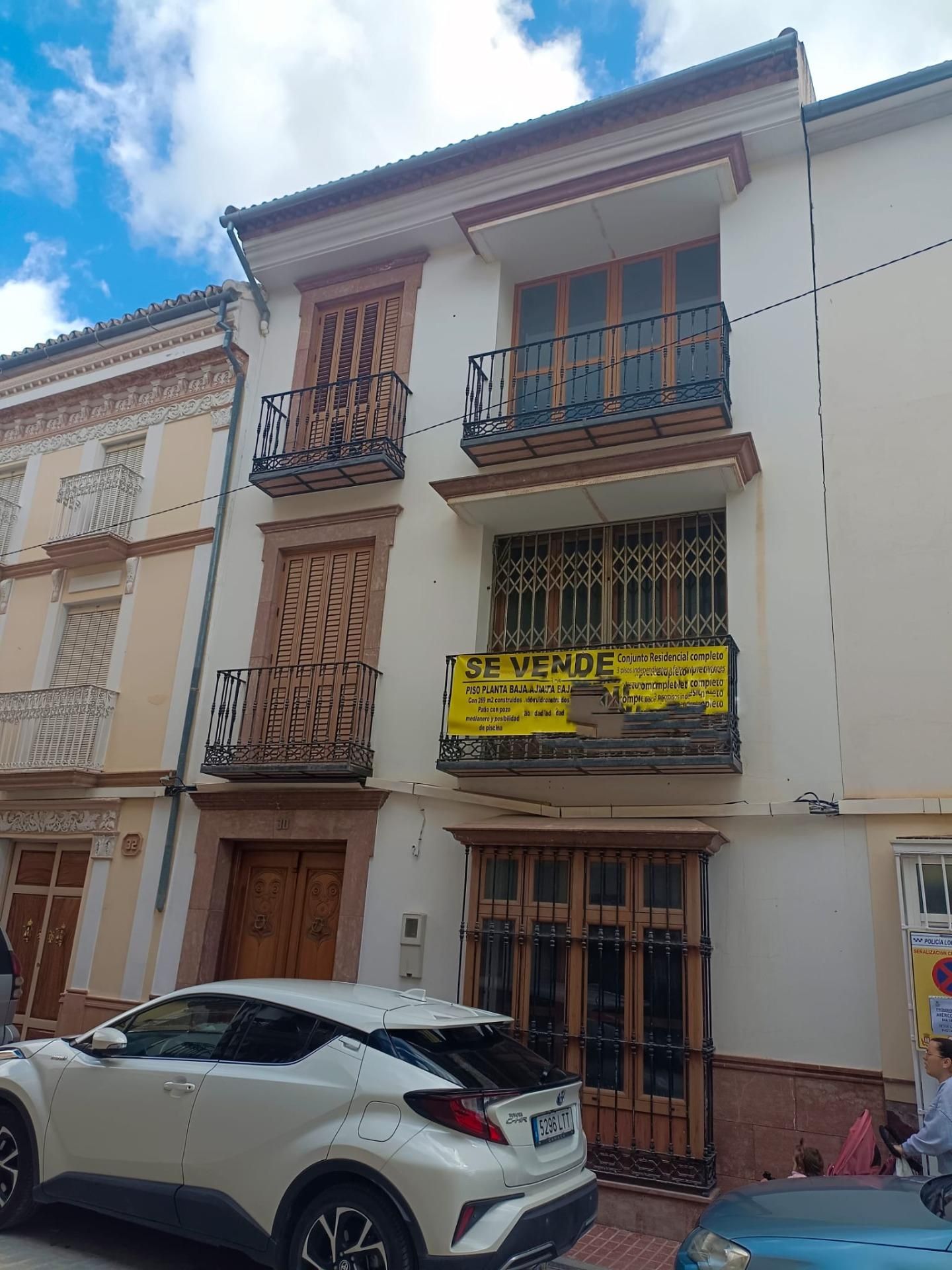 Vista exterior de Casa adosada en venda en Benamejí amb Jardí privat, Terrassa i Traster
