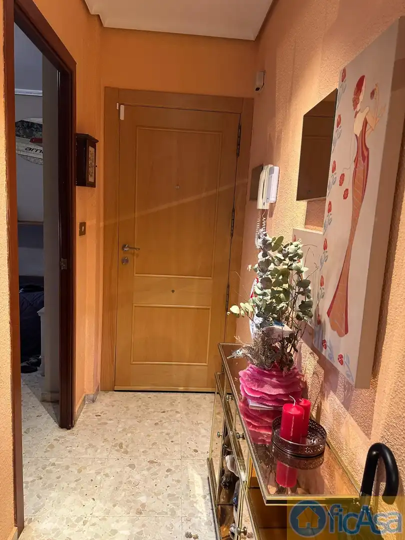 Apartamento en venta en Castellón de la Plana / Castelló de la Plana con Aire acondicionado y Balcón