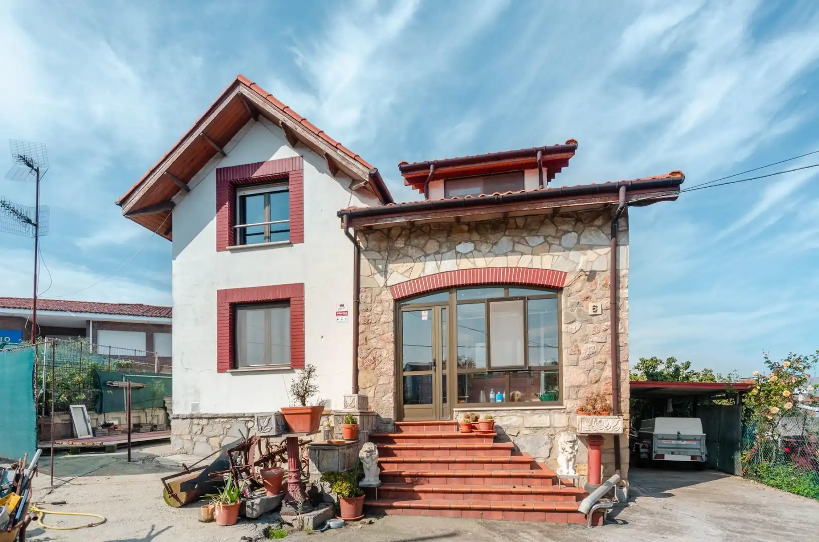 Vista exterior de Casa o chalet en venta en Avilés