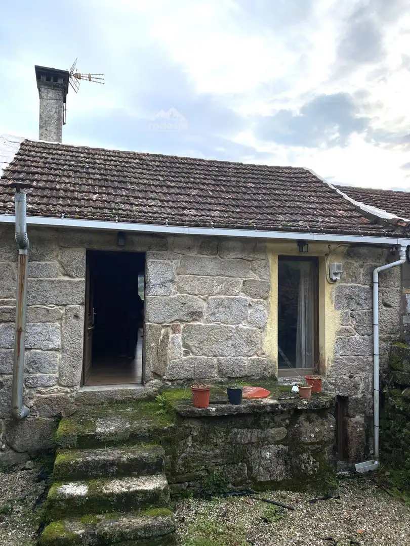 House for sale in A Cañiza