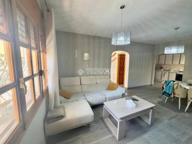 Casa adosada en Alquiler en Las Escobetas