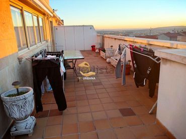 Àtic amb balcó en venda a ENSEÑANZA