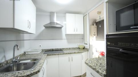 Foto 2 de Piso de alquiler en Cruz Roja, Sevilla