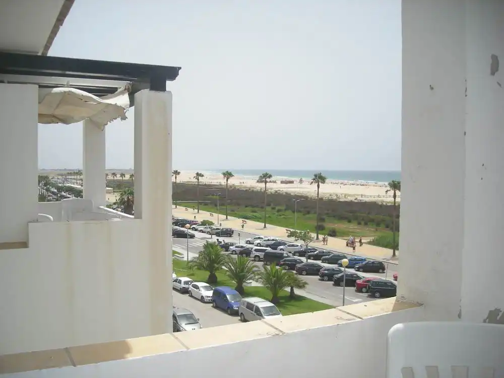 Habitación de Apartamento de alquiler en Conil de la Frontera con Aire acondicionado, Terraza y Amueblado