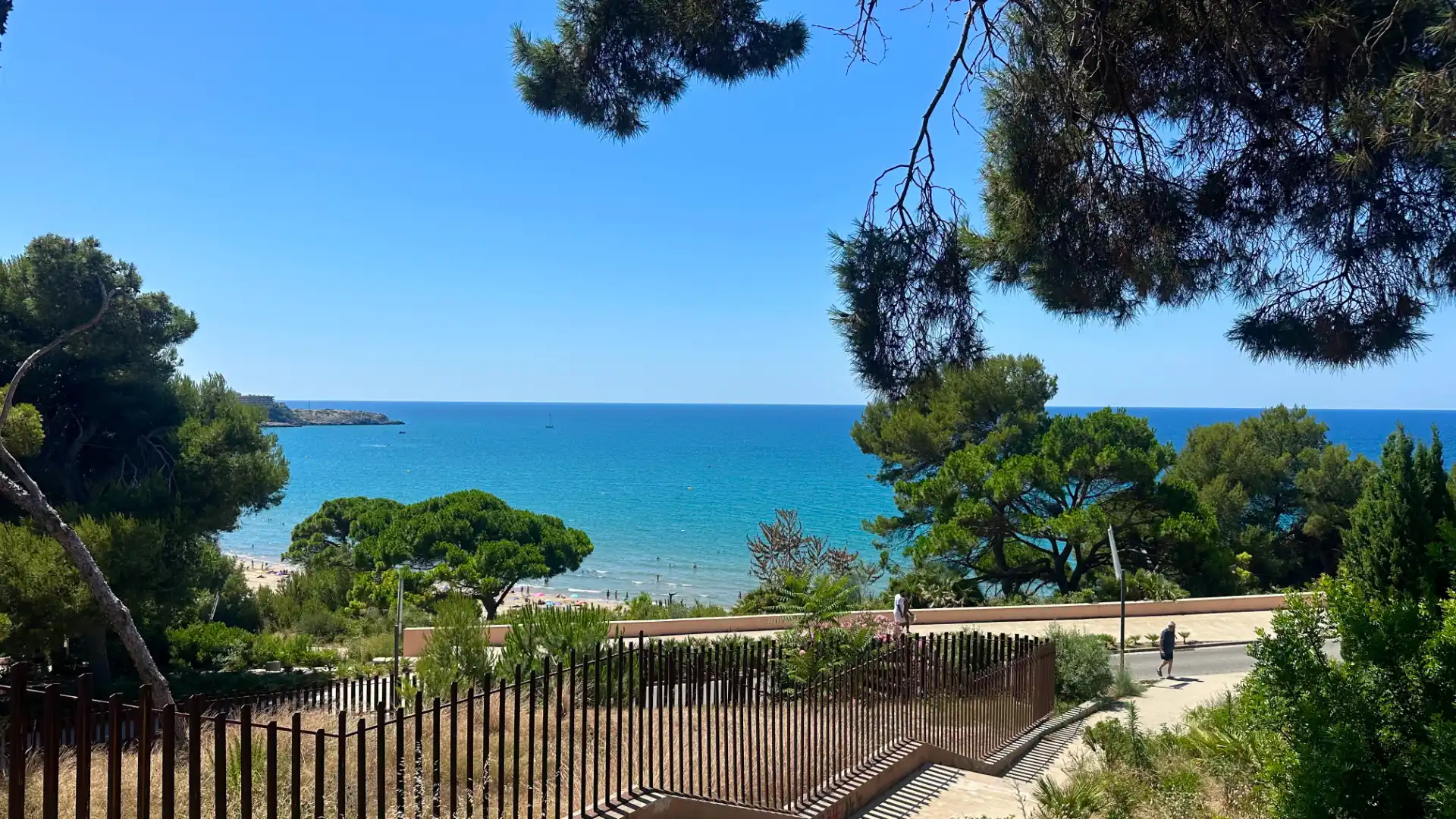 Dachboden zum Verkauf in Salou mit Klimaanlage, Möbliert und Balkon