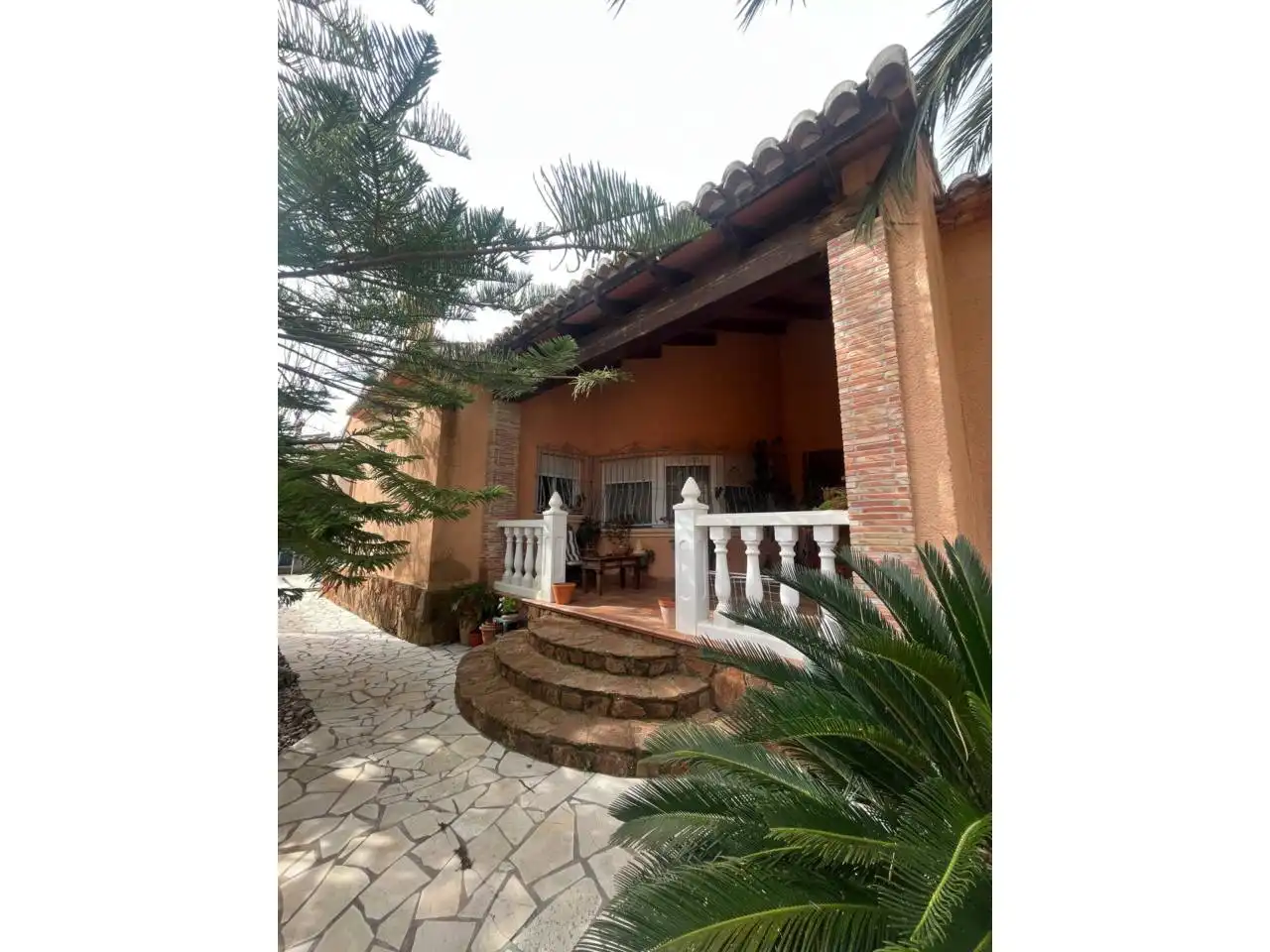 Vista exterior de Casa o xalet en venda en Ador amb Aire condicionat, Calefacció i Jardí privat