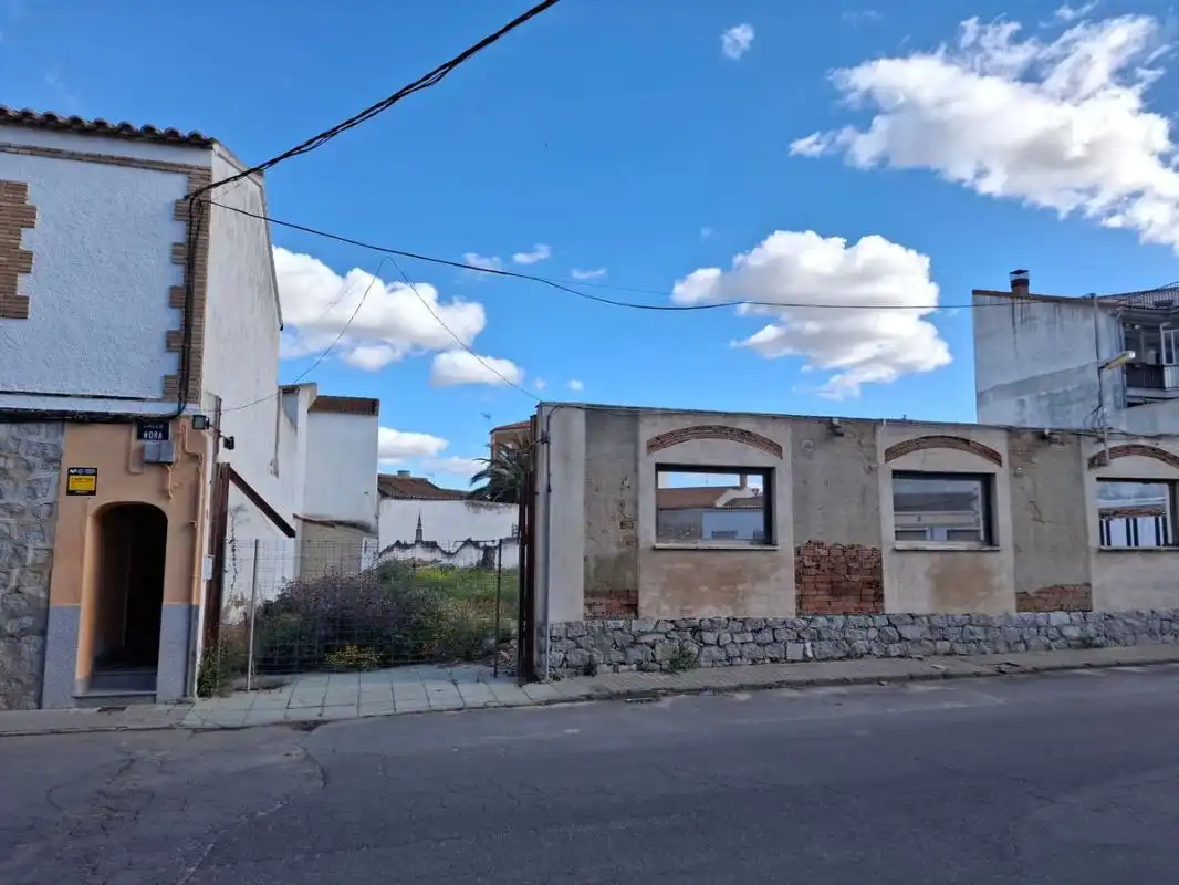 Terreno residenziale in vendita a Calle Mora